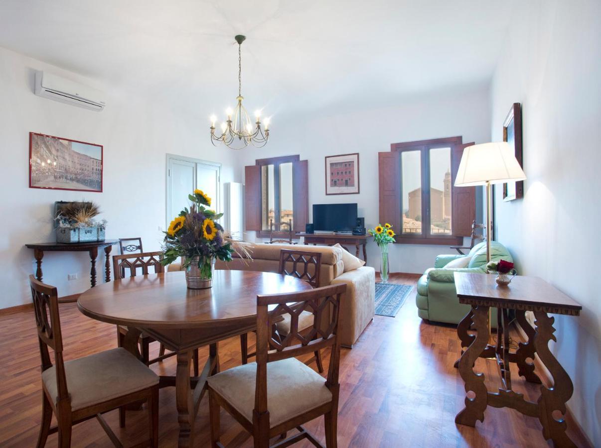 Residenza D'Epoca Palazzo Piccolomini Leilighet Siena Eksteriør bilde