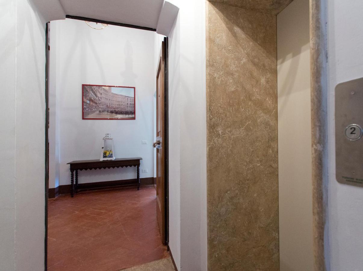 Residenza D'Epoca Palazzo Piccolomini Leilighet Siena Eksteriør bilde