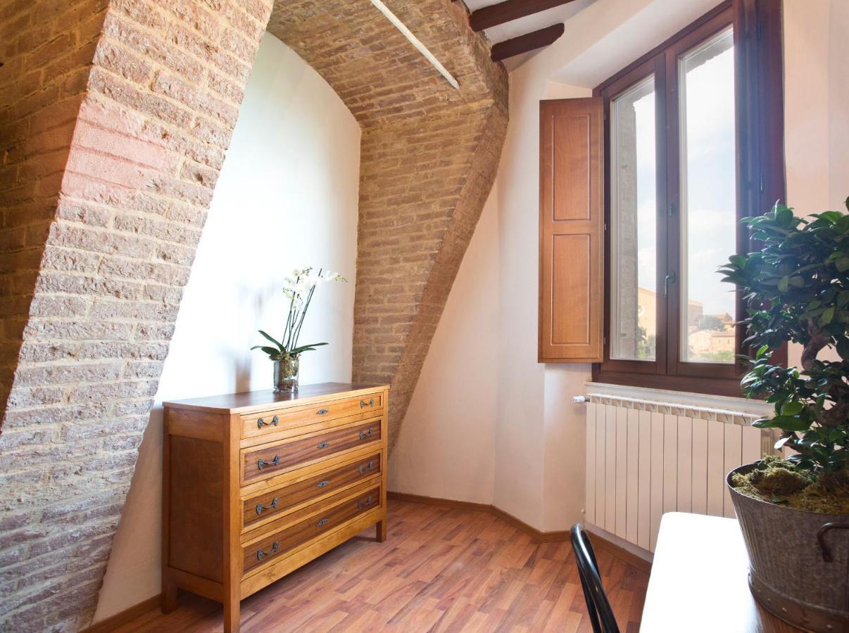 Residenza D'Epoca Palazzo Piccolomini Leilighet Siena Eksteriør bilde